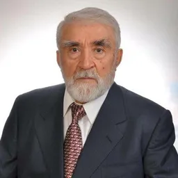 Ahmet TEKİN <br> KUR’AN DA NAMAZ AYETLERİ <br> Kur’an-ı Kerim’de namazları korumayı, namazlara devamı ifade ettiği kabul edilen ayetler,